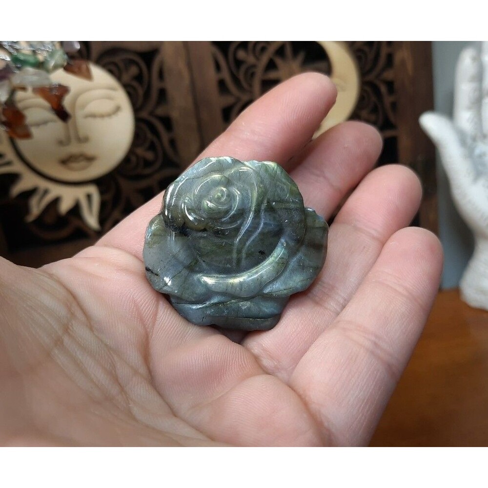 Carved Rainbow Flash Labradorite Quartz
